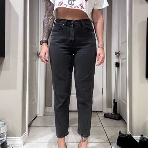 Merican eagle mom Jean